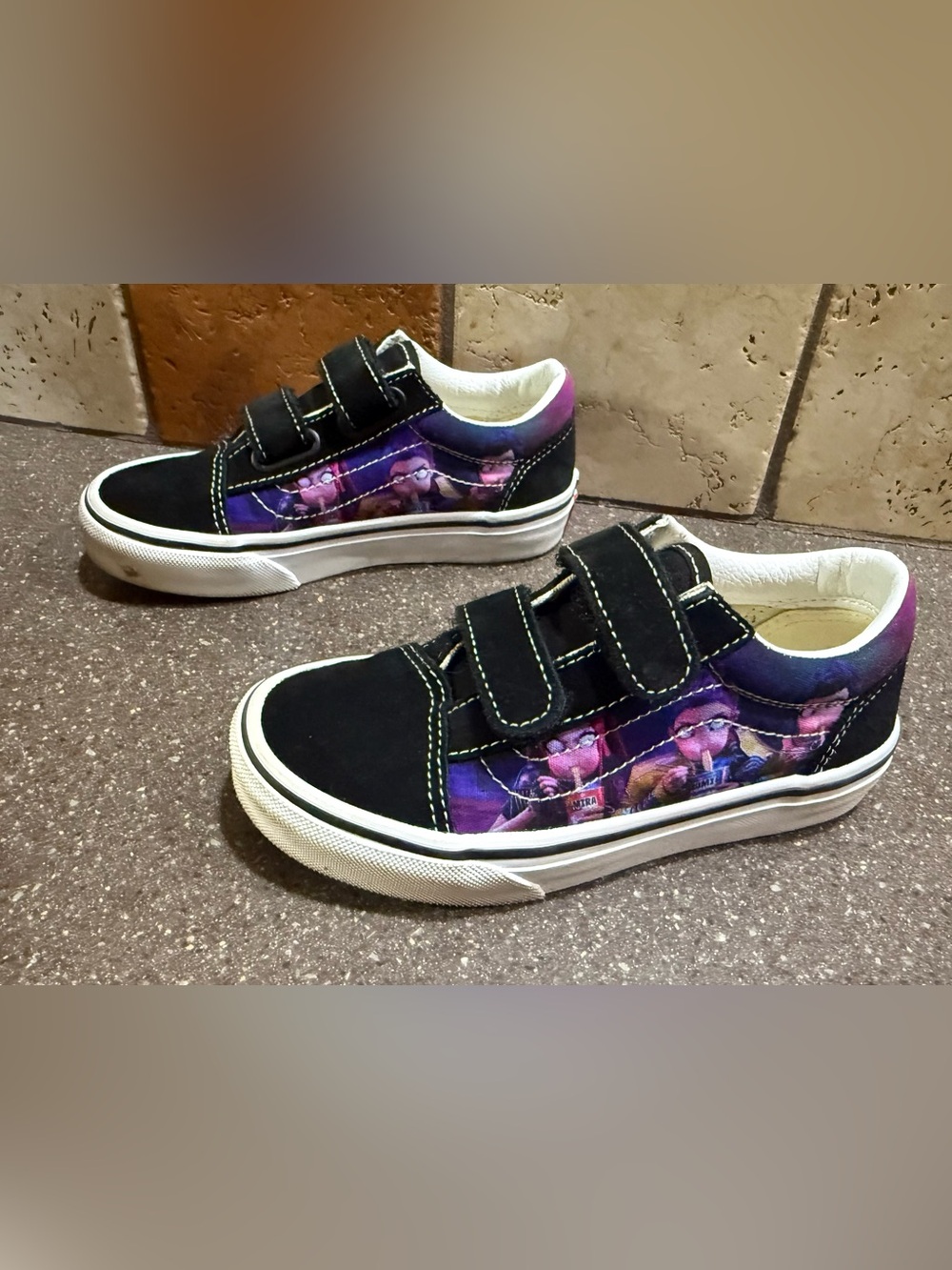 Vans kpop Kids Black & Purple Velcro Sneakers